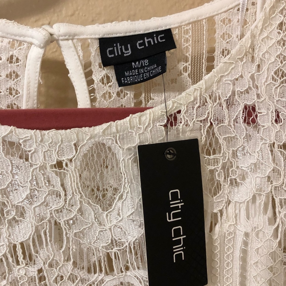 NWT City Chic Lace Top - Picture 5 of 6